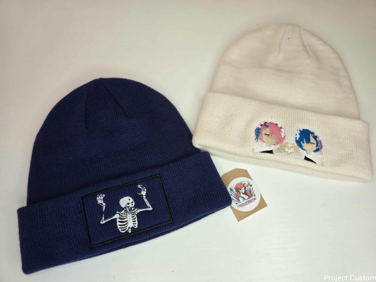 Czapka Beanie z haftem