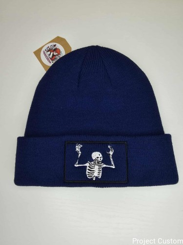 Czapka Beanie z haftem